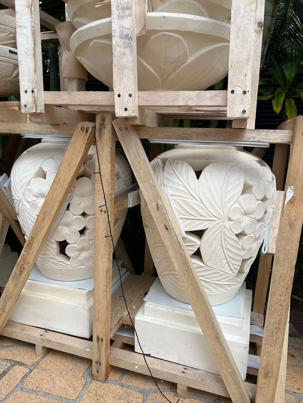 Limestone Frangipani Bird Bath Wide