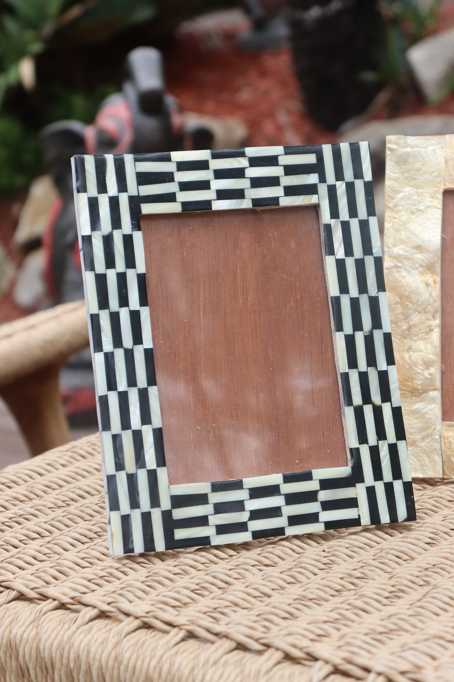 Shell Photoframe - Medium