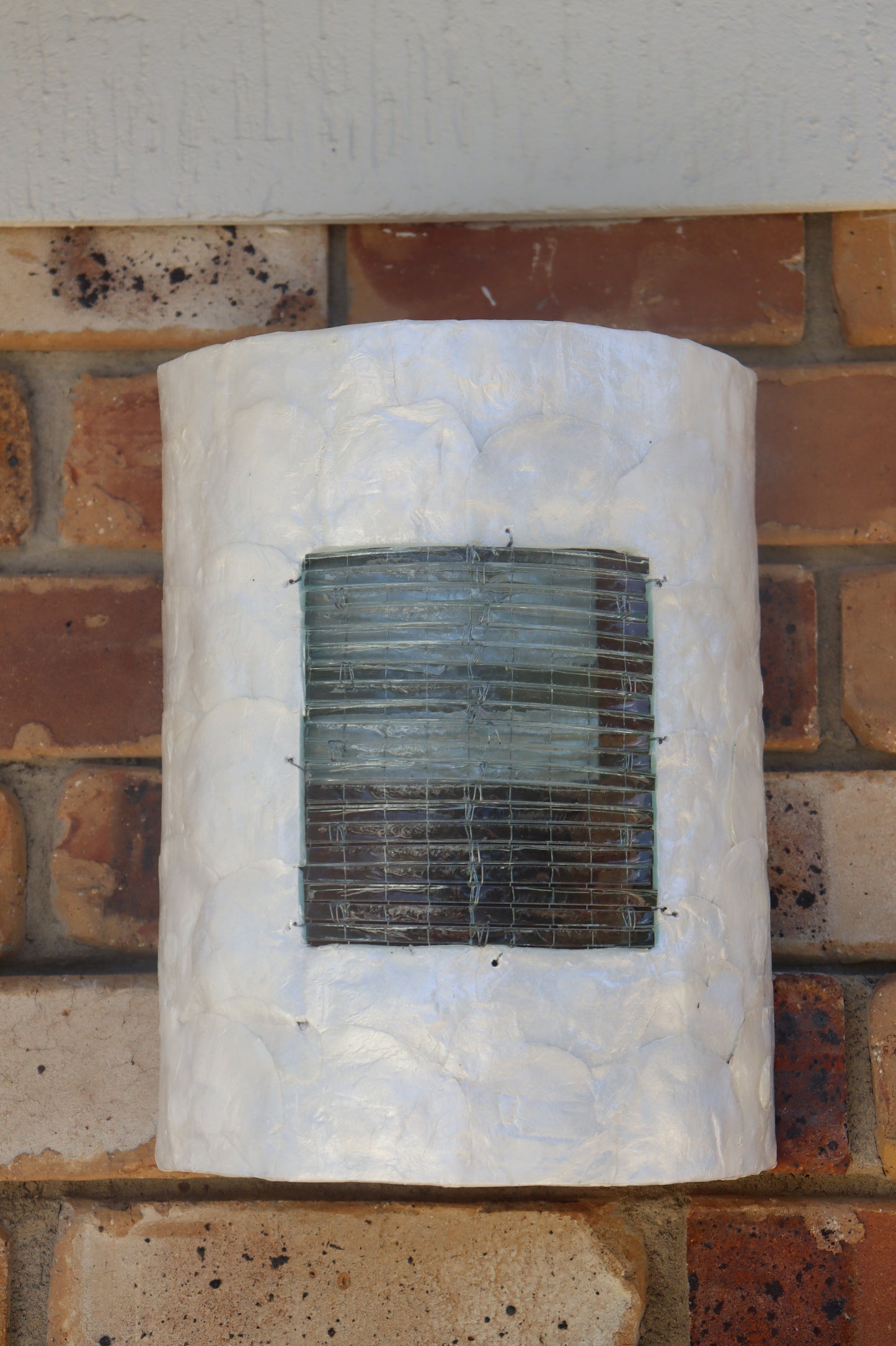 Shell Wall Lamp