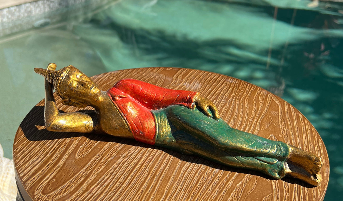 Reclining Nirvana Buddha Statue
