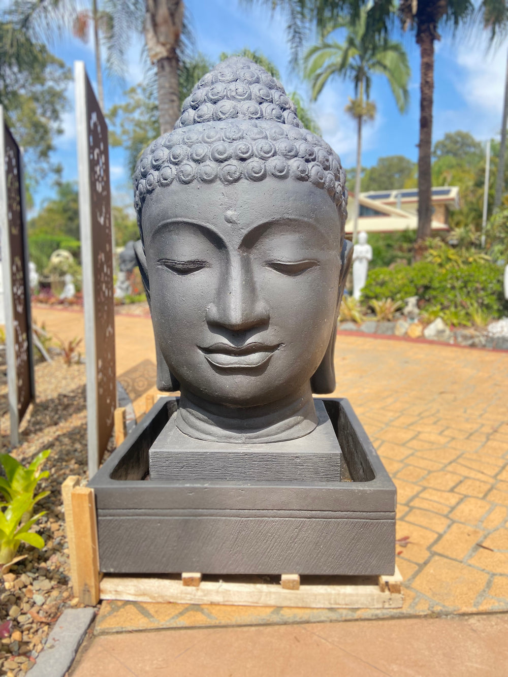 Fountain - Large Buddha Head/Fountain (1.8 mtr high) Resin